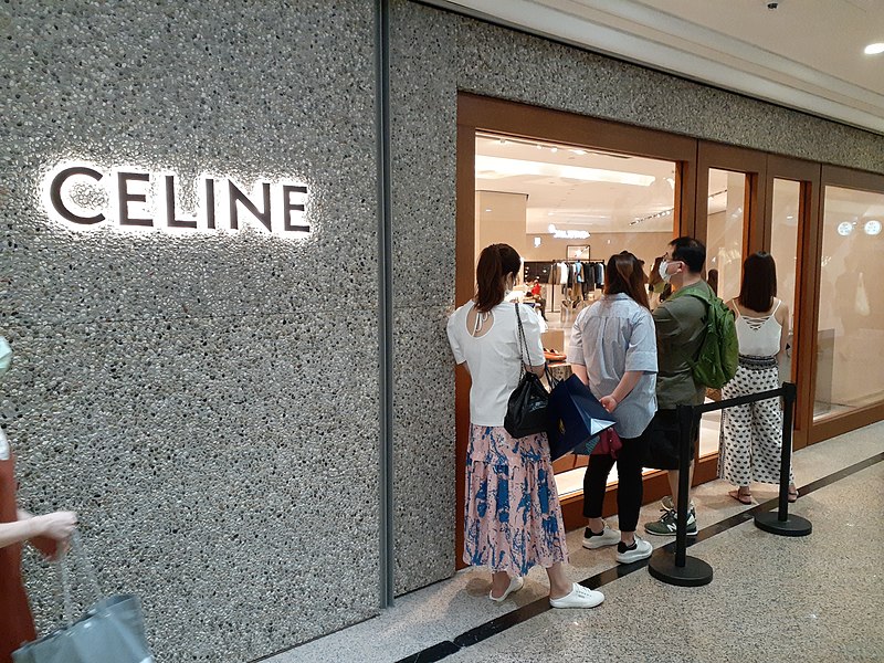HOW DO YOU VERIFY THE AUTHENTICITY OF YOUR CELINE TOTE?